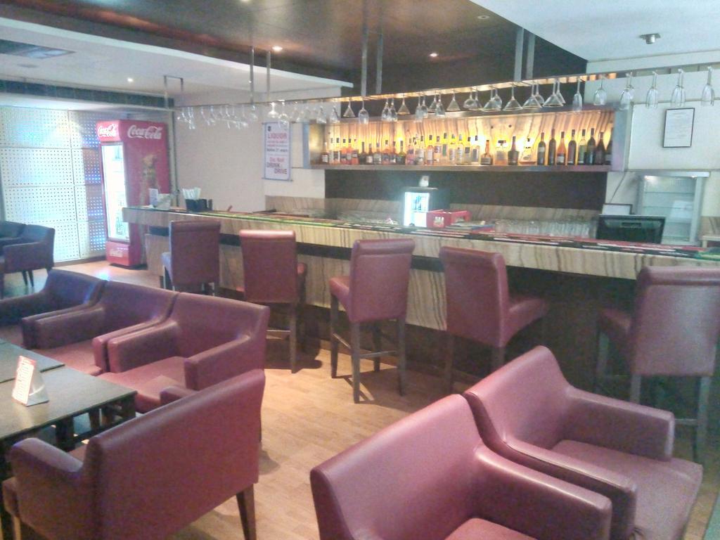 Hampshire Plaza Hotell Hyderabad Eksteriør bilde