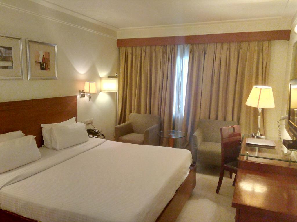Hampshire Plaza Hotell Hyderabad Eksteriør bilde