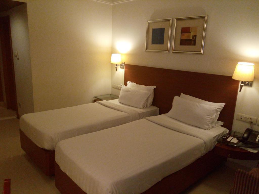 Hampshire Plaza Hotell Hyderabad Eksteriør bilde