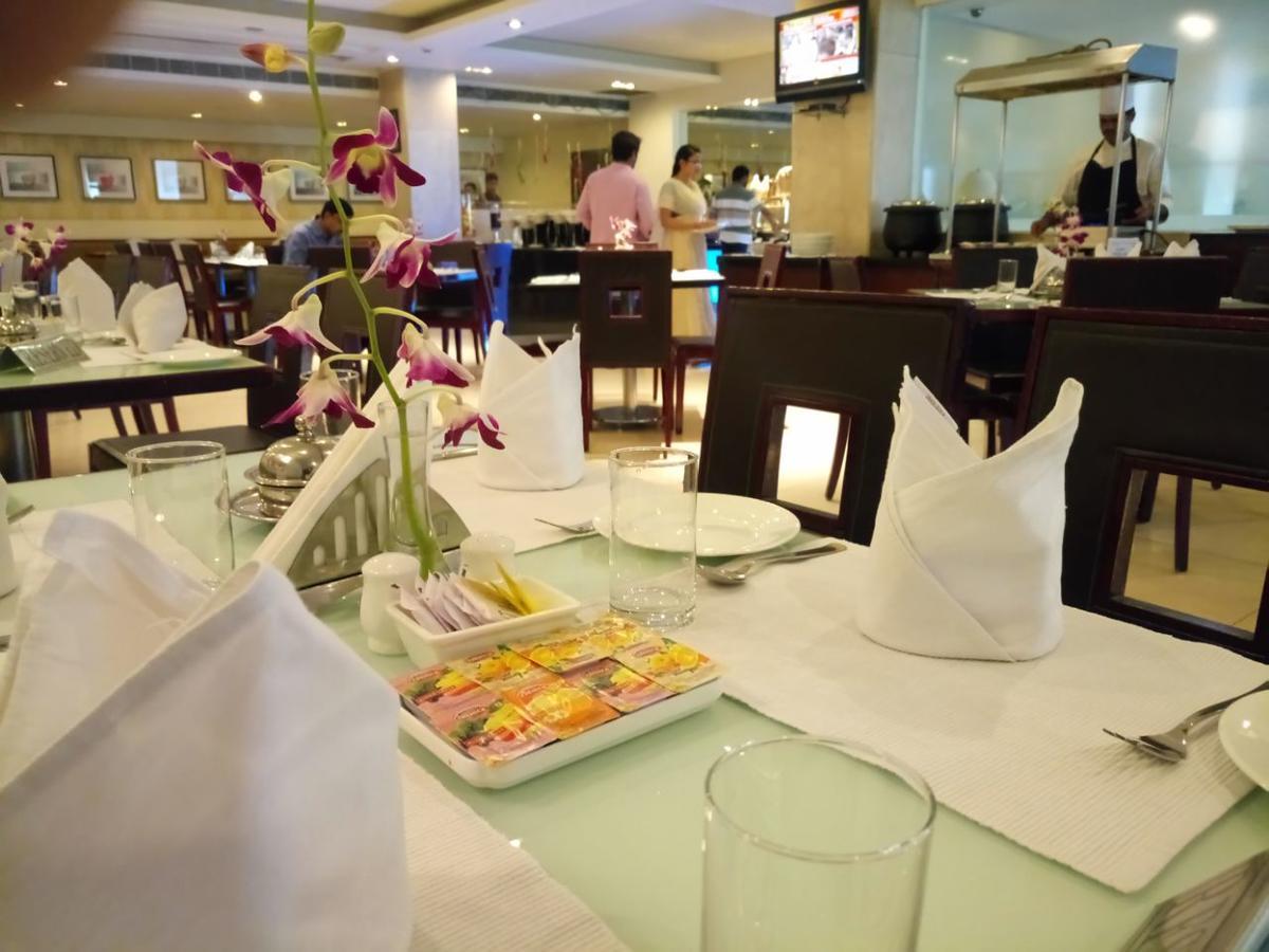 Hampshire Plaza Hotell Hyderabad Eksteriør bilde