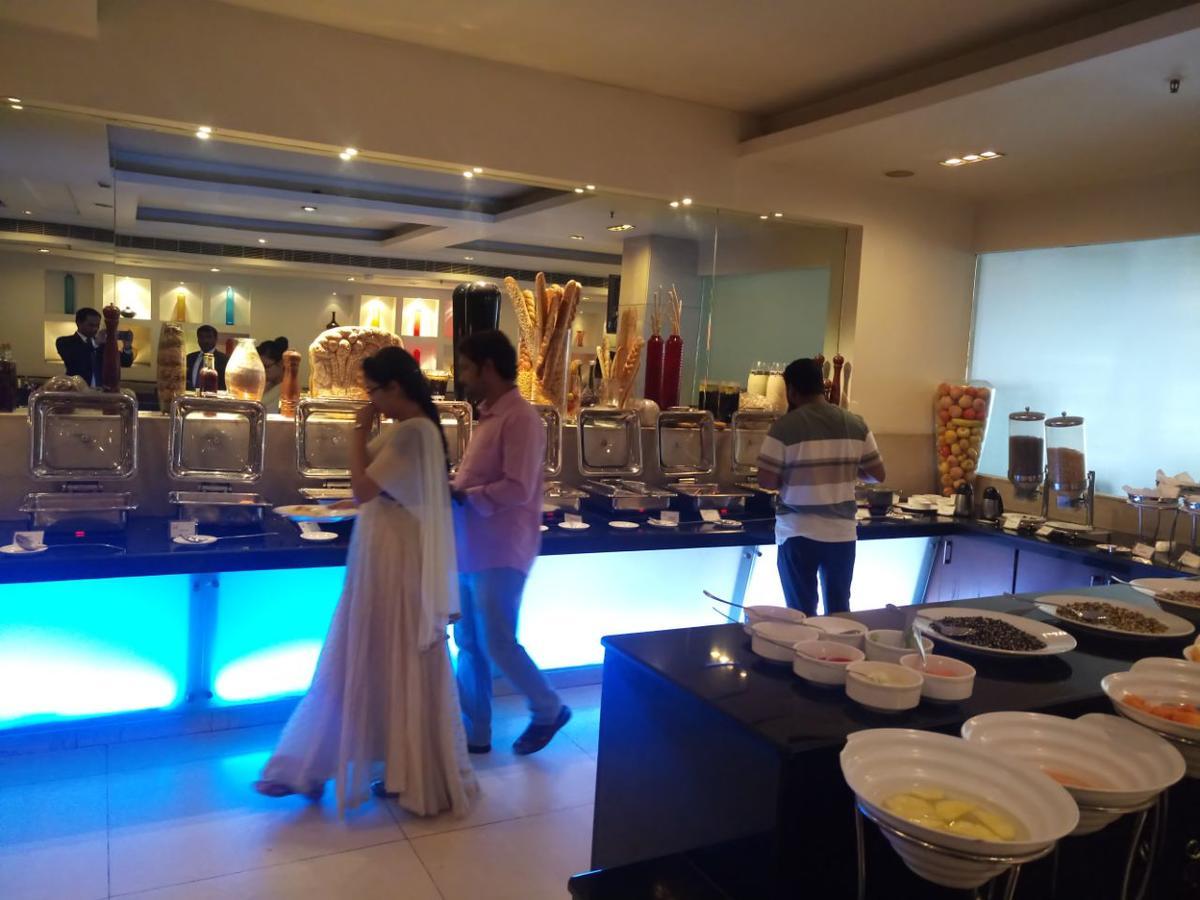 Hampshire Plaza Hotell Hyderabad Eksteriør bilde